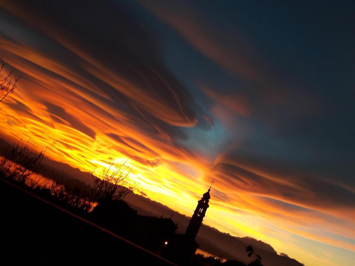 Tramonto Al Lago Gavirate Exterior photo
